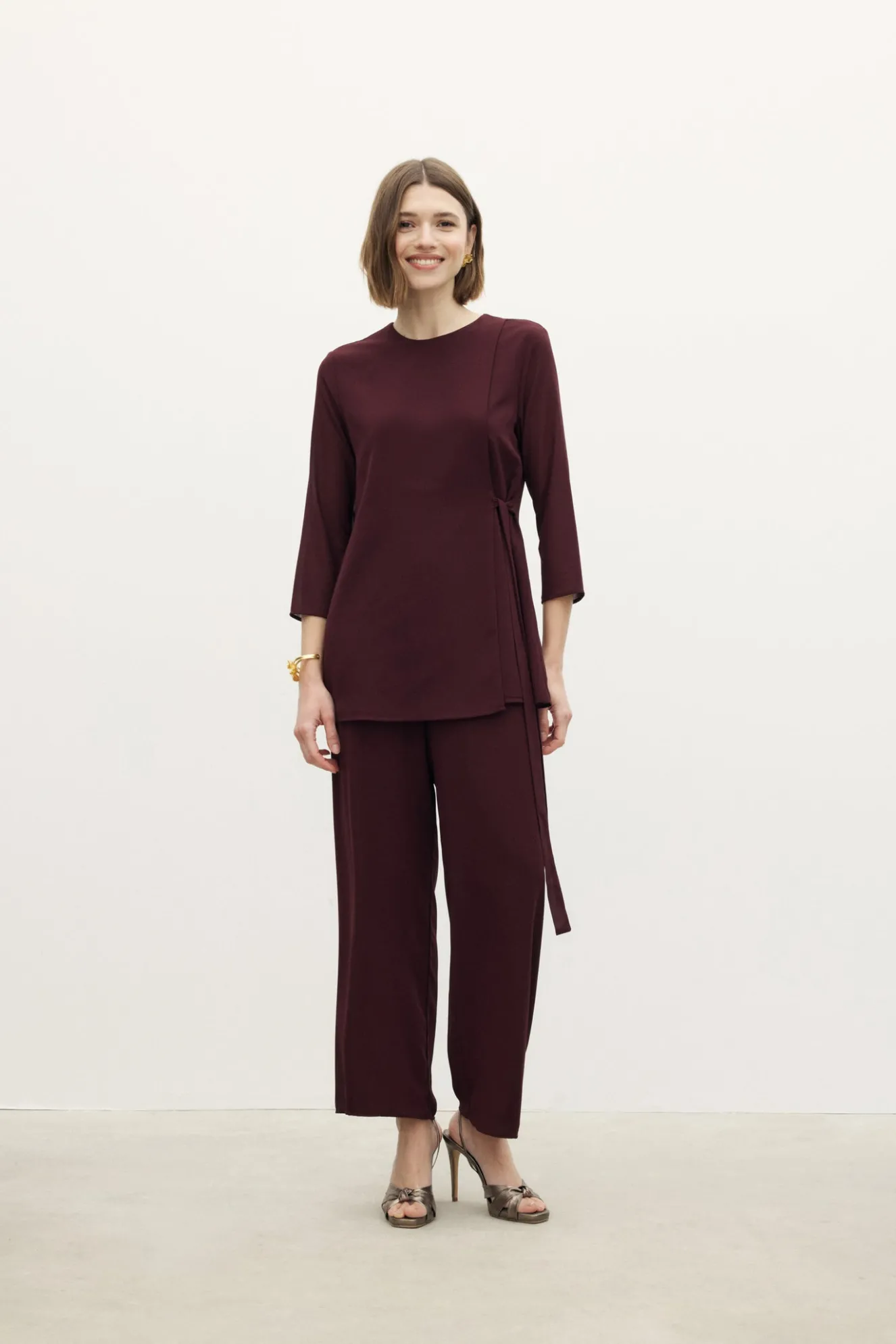 LEVANTE Trousers Burgundy