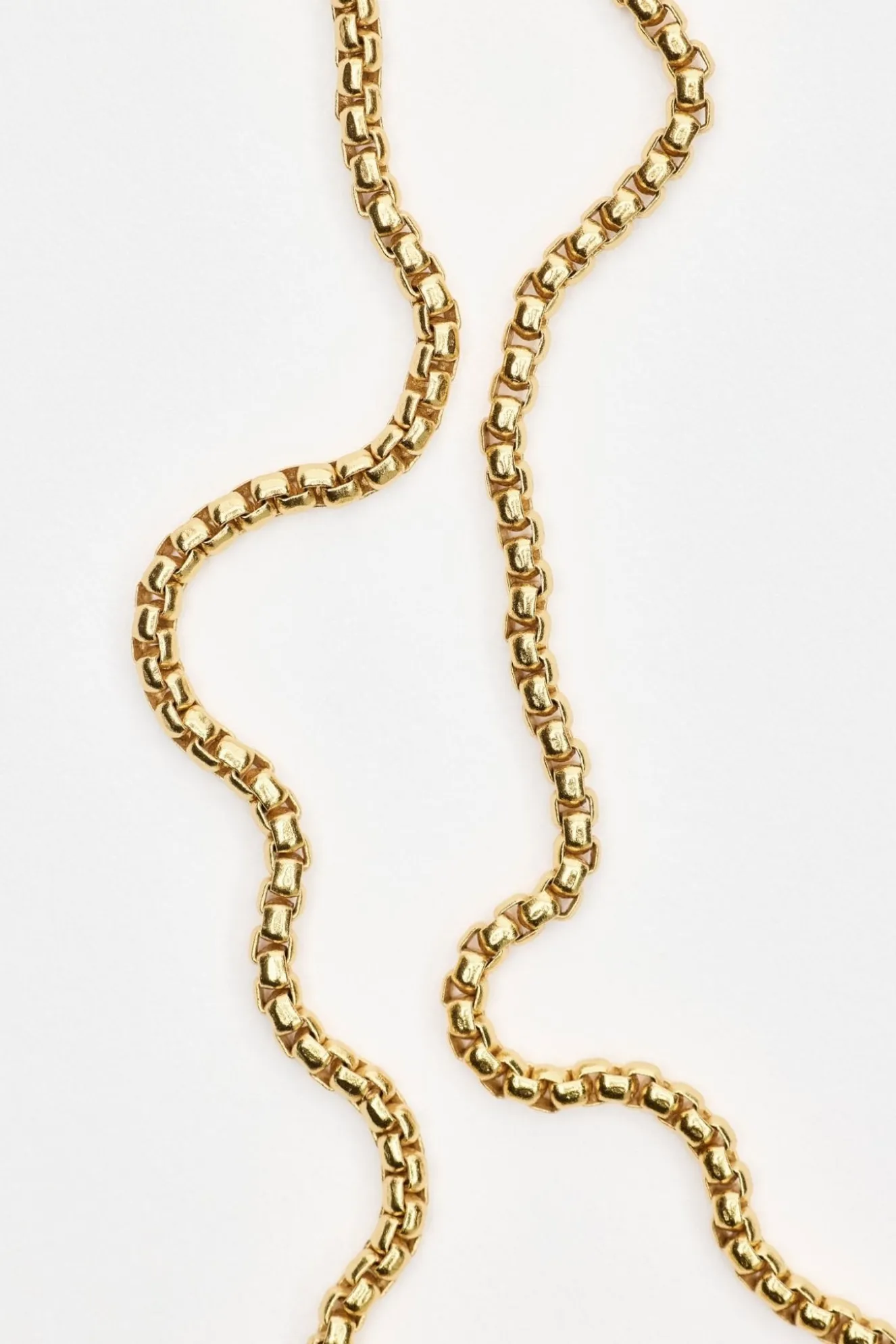 LORIS Gold Necklace Set