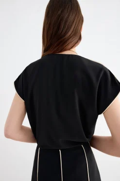 NOLI Black Skirt