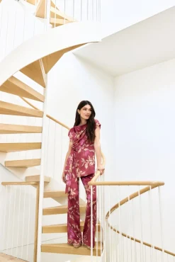 Top ONNA Print Cherry